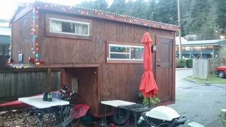 If you see this house contact news@off-grid.net